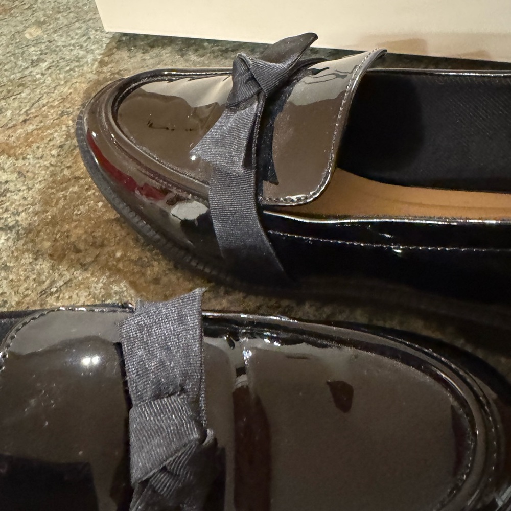 ON 34TH Black Patent Loafers with Bow - Picture 5 of 6